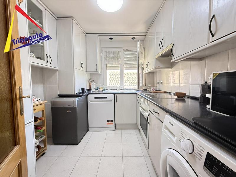 Foto cf0089bc-9e0e-4c62-80e8-5a855baabf33. Piso duplex de 4 dormitorios en san lorenzo en Via Romana Segovia