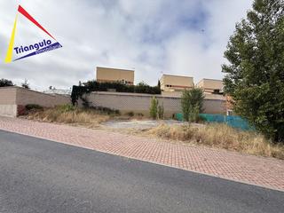 Terreny residencial a Bernuy de Porreros. Parcela urbana de 381m en bernuy de porreros