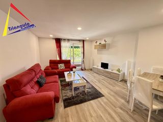 Lloguer Pis a Via Romana. Piso de 4 habitaciones y ascensor en via roma
