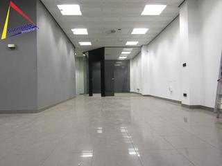 Lloguer Local Comercial a Via Romana. Local en alquiler en san lorenzo

en la mejor zona del barrio