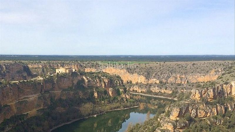 Foto fd570096-0b1a-4b23-9008-f752c3847a42. Finca rústica a Fresno de la Fuente