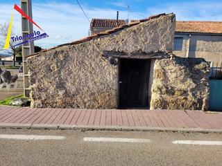 Local Comercial a Torrecaballeros. Pajar en torrecaballeros, recientemente acutalizado, buena ubica