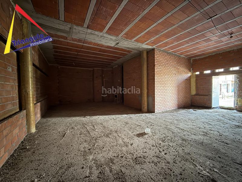 Foto bc63bf99-05a9-4abc-a0a8-b28373a6704c. Local comercial a Lastrilla (La)