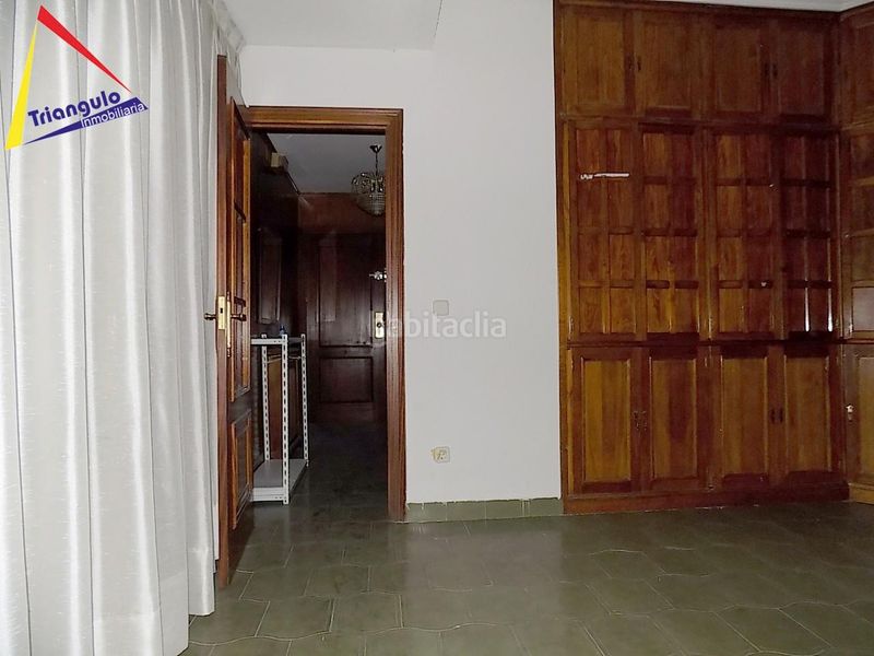 Foto ca78e201-0df9-4b4d-93c3-099803978c8d. Local comercial a Centro Segovia