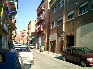 Local Comercial en Via Romana. Venta de local con acceso por puerta peatonal y otra para coches