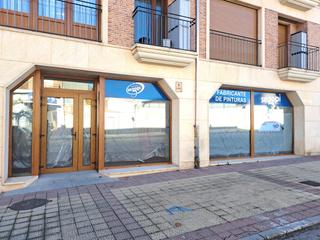 Local Comercial a Calle fausto herrero 25. Estupendo local acondicionado con gran escaparate