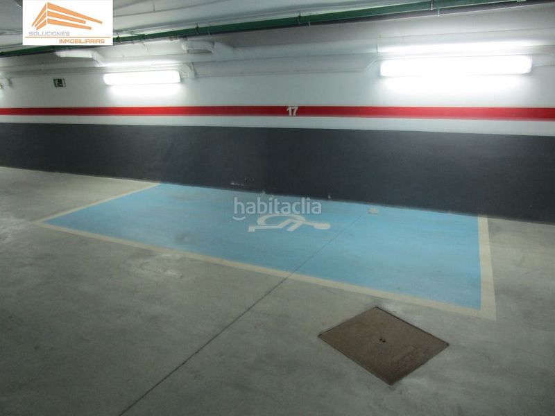 Foto 18184ed9-e7b2-4a76-996a-5a36d5ef2d23. Parking coche en Portillo