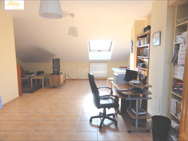 Foto 62fee410-a81d-46b5-b421-a594c55a3482. Maison jumelée avec chauffage parking dans Zaratán