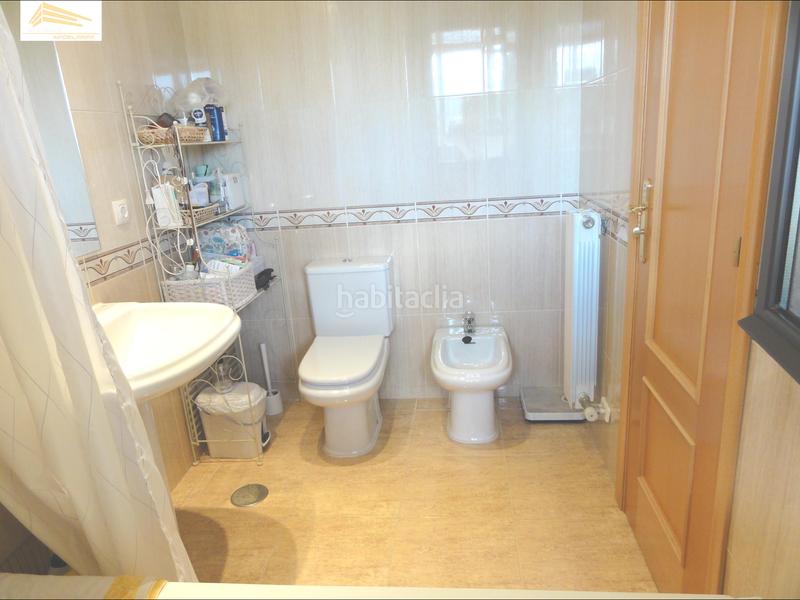 Foto a5418e3e-db51-46e5-8651-2840c45bcb4b. Maison jumelée avec chauffage parking dans Zaratán