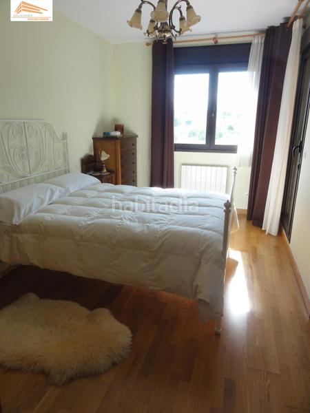 Foto b35f9803-d47b-4bfa-b513-bf2a42a49b7c. Maison jumelée avec chauffage parking dans Zaratán