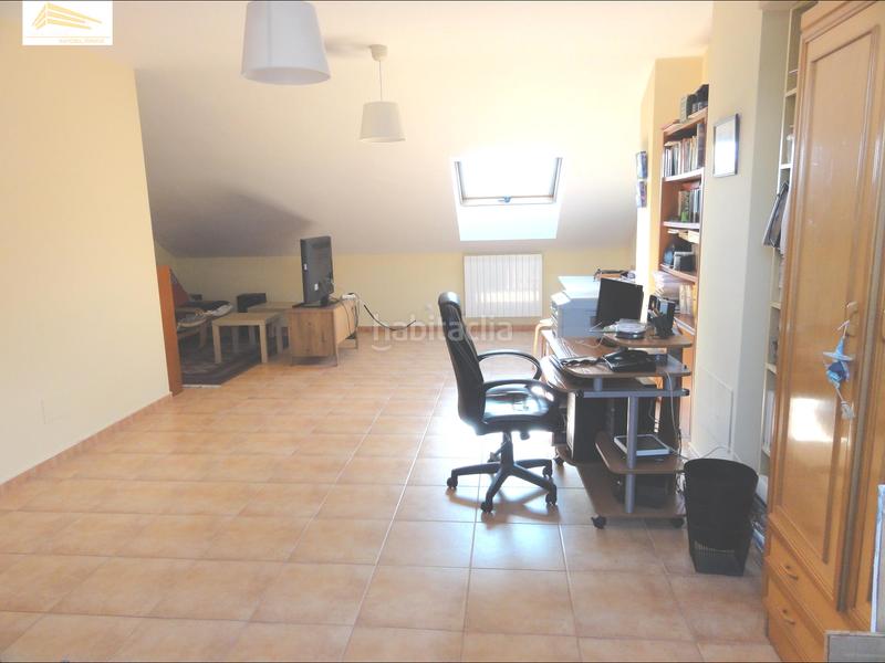 Foto 601037ff-82f5-4e1f-860b-65b90106baa5. Reihenhaus mit heizung parking in Zaratán