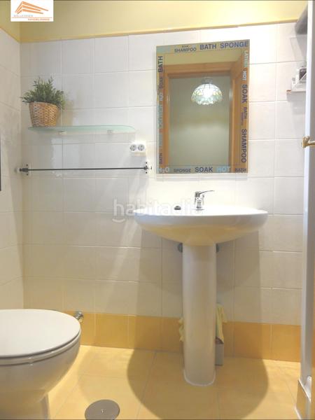 Foto 8fee8dfd-ab16-4bf0-8441-8349e5843a1e. Reihenhaus mit heizung parking in Zaratán