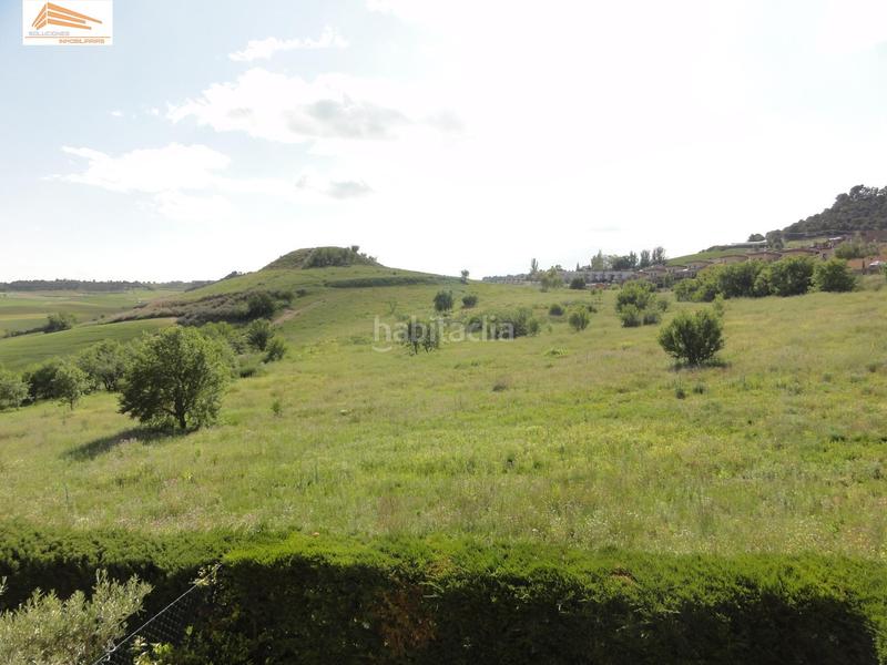 Foto ed2d5f0a-906d-4690-a065-019f154cdaf7. Reihenhaus mit heizung parking in Zaratán