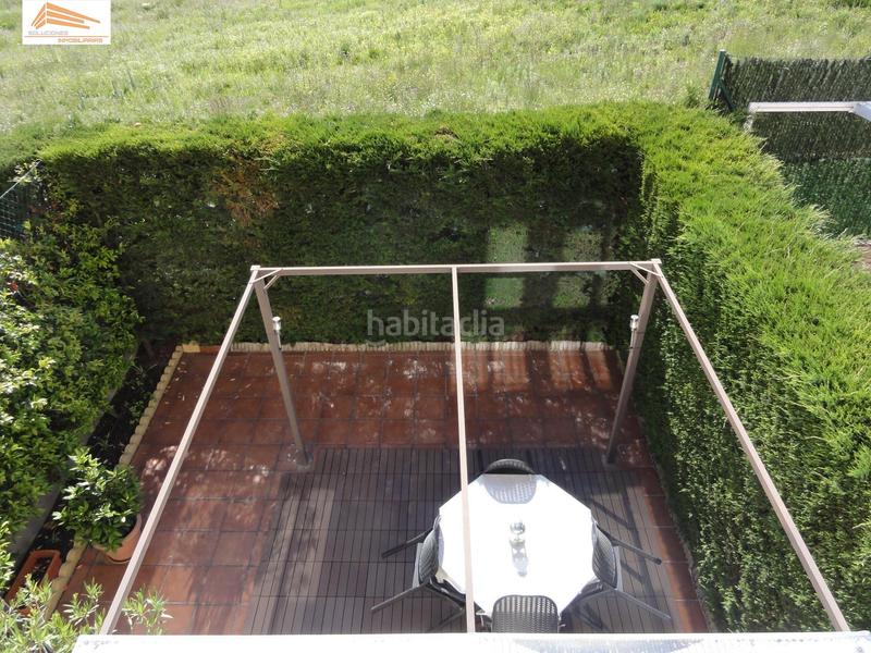 Foto f8c75192-59a3-45f8-9894-6f76403d2418. Reihenhaus mit heizung parking in Zaratán