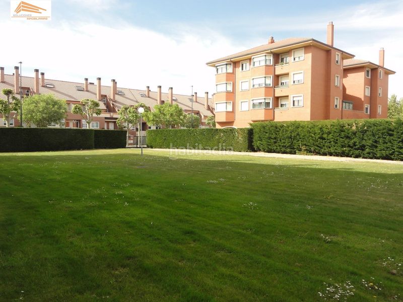 Foto 0f263946-ce09-47fb-9976-fc3acd80a04a. Piso en Parque Alameda - Paula López Valladolid