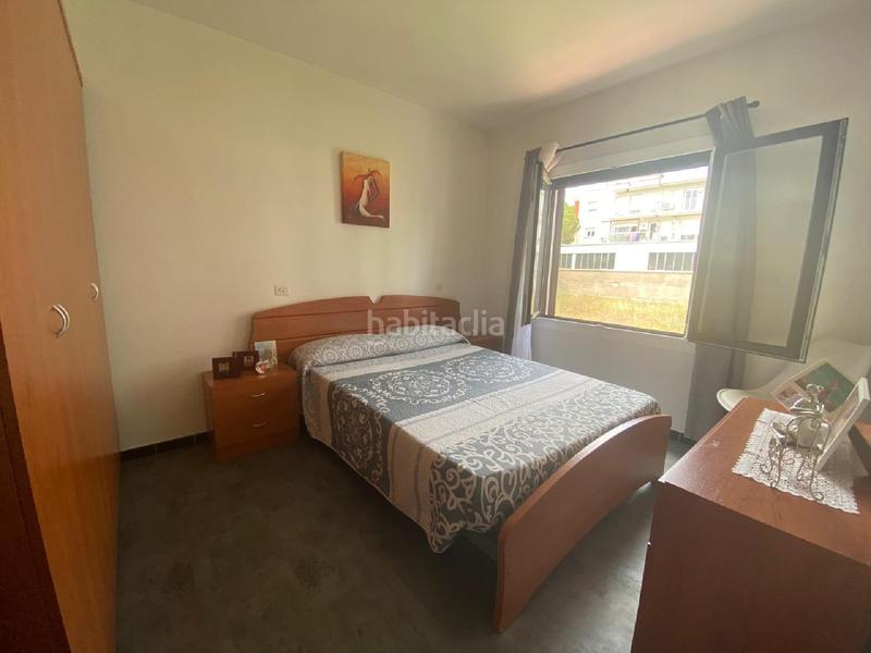 Foto dbe46b3d-dcd8-4ab0-84b9-73c9b810dda8. Piso  l escala en Eixample Residencial Escala (L´)