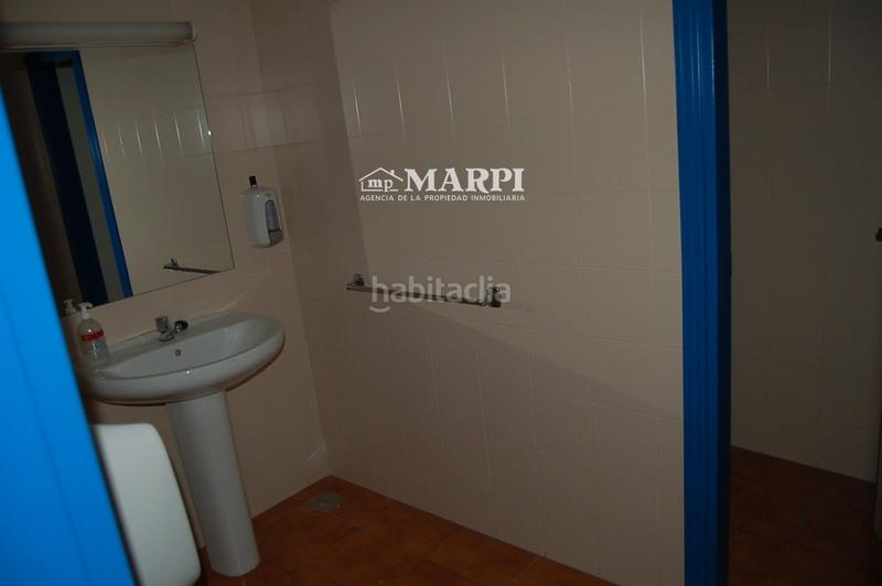 Foto 38215b57-b0cc-478d-a916-be1e969c2c92. Location local commercial dans castelao. esquina castelao-amieiros. 1 dans Ponteareas