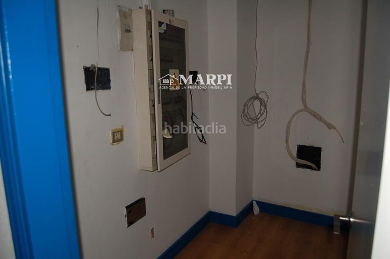 Foto 7d9c2ec3-5521-4801-9228-6c18d0203a36. Location local commercial dans castelao. esquina castelao-amieiros. 1 dans Ponteareas