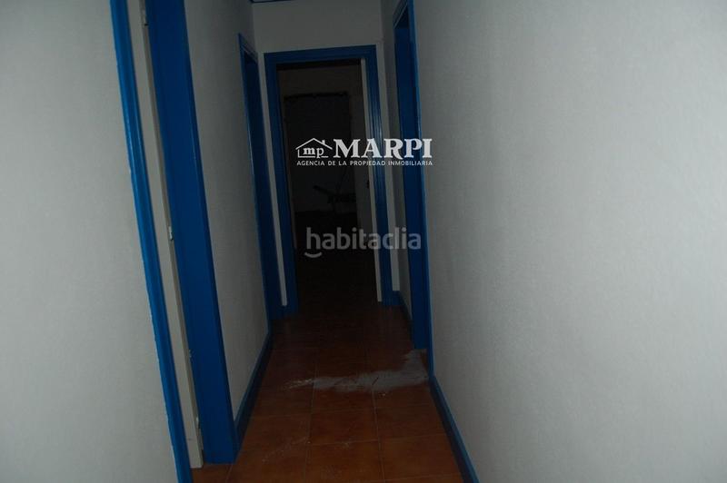 Foto a89aa21b-c6cd-42d7-8f0c-38550974a76a. Location local commercial dans castelao. esquina castelao-amieiros. 1 dans Ponteareas