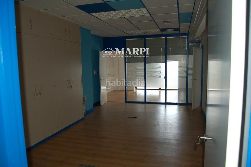 Foto b33218f7-f1f4-4c21-94cc-15eb4240313a. Location local commercial dans castelao. esquina castelao-amieiros. 1 dans Ponteareas