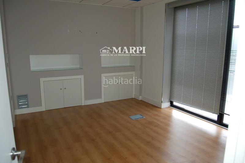 Foto d1771190-5aa1-4757-b679-e1201b3e3703. Location local commercial dans castelao. esquina castelao-amieiros. 1 dans Ponteareas