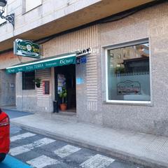 Local commercial  Camelias,. Restaurante funcionando en ponteareas, para entrar, con todo lo