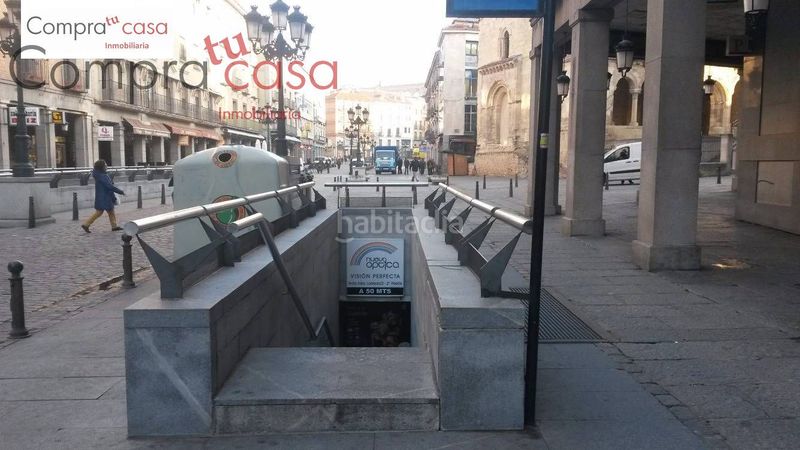 Foto 003f88f1-80d6-4705-adf8-6f672a41481e. Aparcament cotxe a Centro Segovia