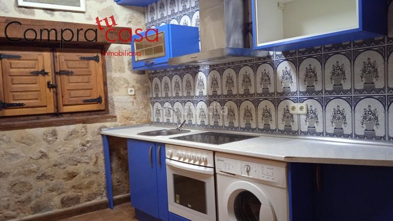 Foto 56a3f077-5931-48e3-8e7b-1f1e19658a42. Chalet avec chauffage parking dans Bernuy de Porreros