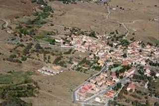 Nau industrial a Basardilla. Venta..nave con gran campa, agua y luz