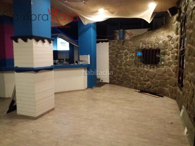 Foto 072610f7-c274-42f8-952c-ec29d2f86ebd. Local comercial venta..local a tres calles..30 metros del acueducto. en Segovia