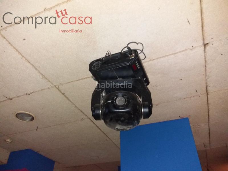 Foto 3210f7a8-a6f1-4bb7-9eb1-b1bdeec1be9f. Local comercial venta..local a tres calles..30 metros del acueducto. en Segovia