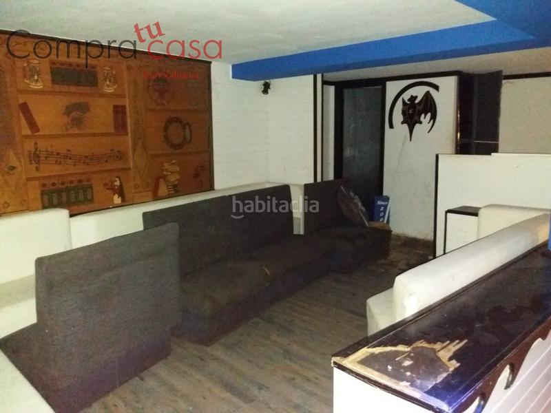 Foto 5a5e8120-ddaa-4f59-8d9f-0d2e4ce4408a. Local comercial venta..local a tres calles..30 metros del acueducto. en Segovia
