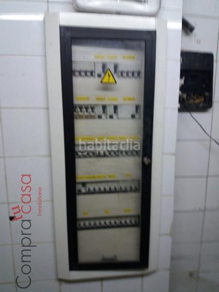 Foto d0f13640-25e4-4ba1-9f32-8c1ef9a4632b. Local comercial venta..local a tres calles..30 metros del acueducto. en Segovia