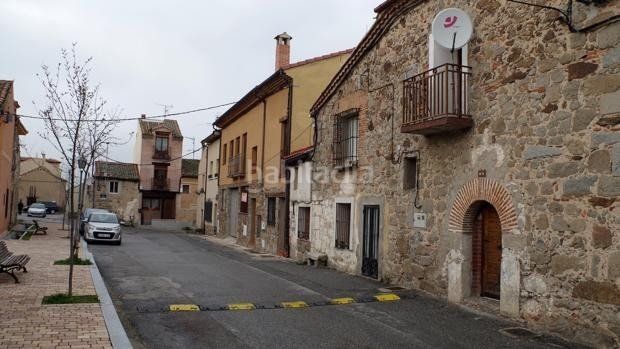 Foto 2ca7a4f5-79ad-41bb-8270-956d08537a0a. Local comercial venta de local en san cristobal..inversion. en San Cristóbal De Segovia