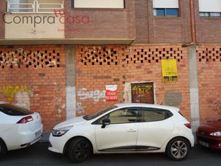 Locale commerciale in Ezequiel González - Conde de Sepúlveda. Venta..localalmacen..centrico..en esquina.