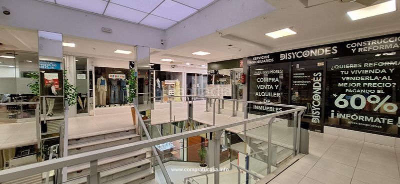 Foto 426d1984-e315-43a5-be0a-ca9e35e75a5e. Local comercial a Centro Segovia