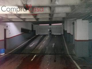 Parking voiture  Calle curtidores. Garaje centricoalquilerventalavaderofacil maniobra