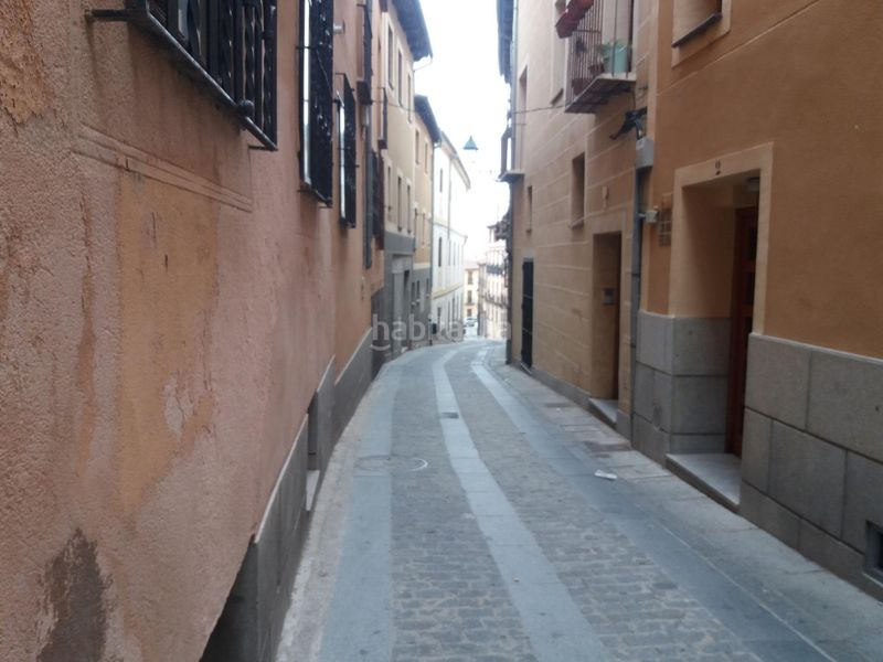 Foto 750bde6a-f3ac-4ac4-9108-27ea348bbb8e. Local comercial a Centro Segovia