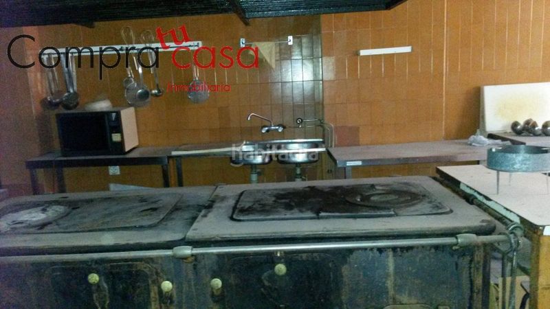 Foto e402ad1f-1bd9-43b5-bec3-4997b0ee0067. Local comercial a Centro Segovia
