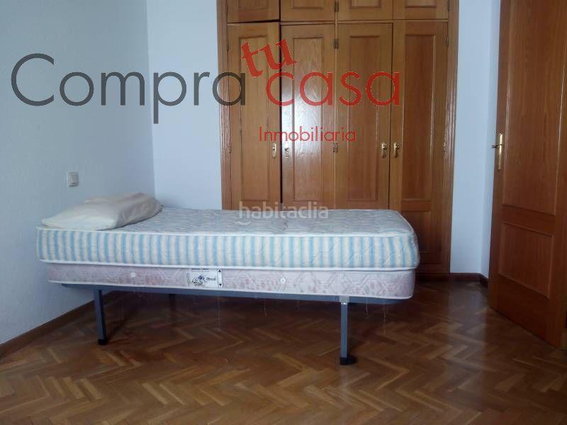 Foto 3dbc5eb6-d643-46d6-9300-c010873536e3. Lloguer dúplex amb calefacció a Centro Segovia