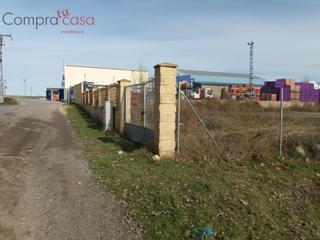 Terreny residencial  Calle venezuela. Ventaparcela rusticavallada