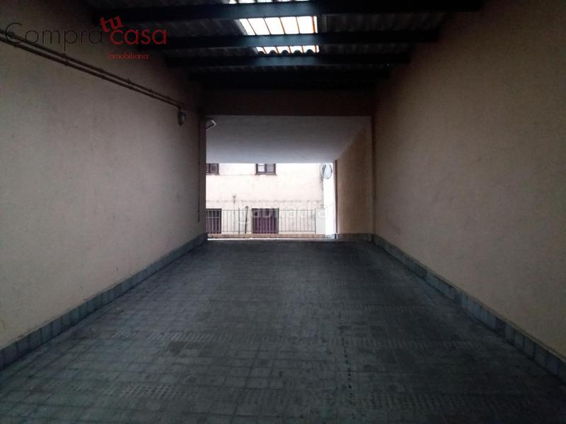 Foto 279a7ea0-ba38-49e8-bc7c-dc39dbb2c330. Alquiler parking coche alquiler..garaje..curtidores n3 en Segovia
