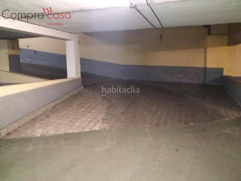 Foto d9ffd643-183b-4912-aca7-ac92f707ddd1. Alquiler parking coche alquiler..garaje..curtidores n3 en Segovia