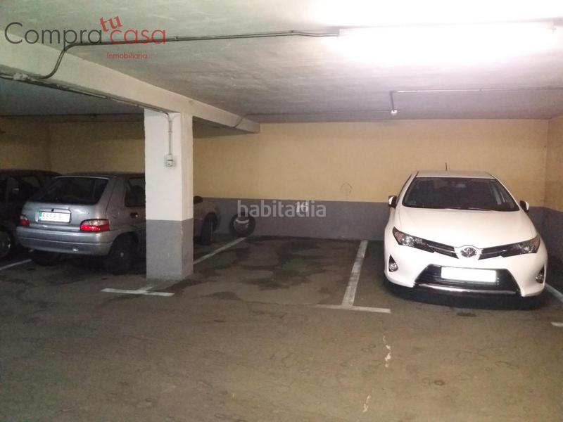 Foto 381932b8-8f66-4901-ba00-9e889b13517c. Lloguer aparcament cotxe a Centro Segovia