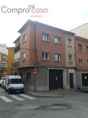 Edificio  Calle general santiago. Venta edificio..tres plantas y bc..zona uva