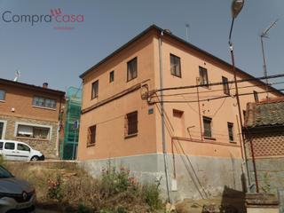 Edificio in Ezequiel González - Conde de Sepúlveda. Venta..edificio y solar..centrico..segovia