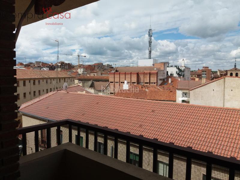 Foto ce36cea5-8b6d-41c3-aec7-3d033759e994. Lloguer pis amb calefacció a Centro Segovia