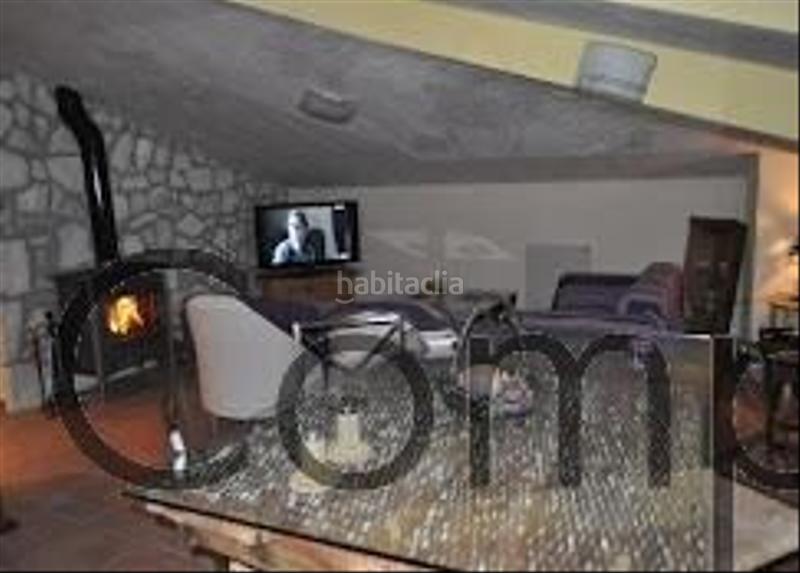 Foto b3d56af7-858b-4b74-a8ac-38788e981b55. Lloguer àtic amb calefacció a Escobar de Polendos