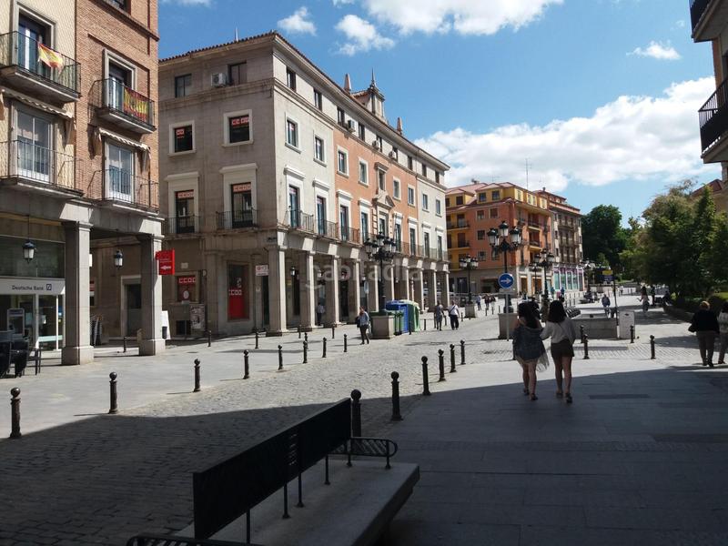 Foto 2d1d45b9-7010-4755-be14-6be2c38b39de. Local comercial a Centro Segovia