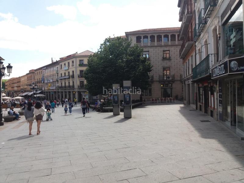 Foto d8772dbc-bd5f-4c52-8d4f-46474ba35086. Local comercial a Centro Segovia